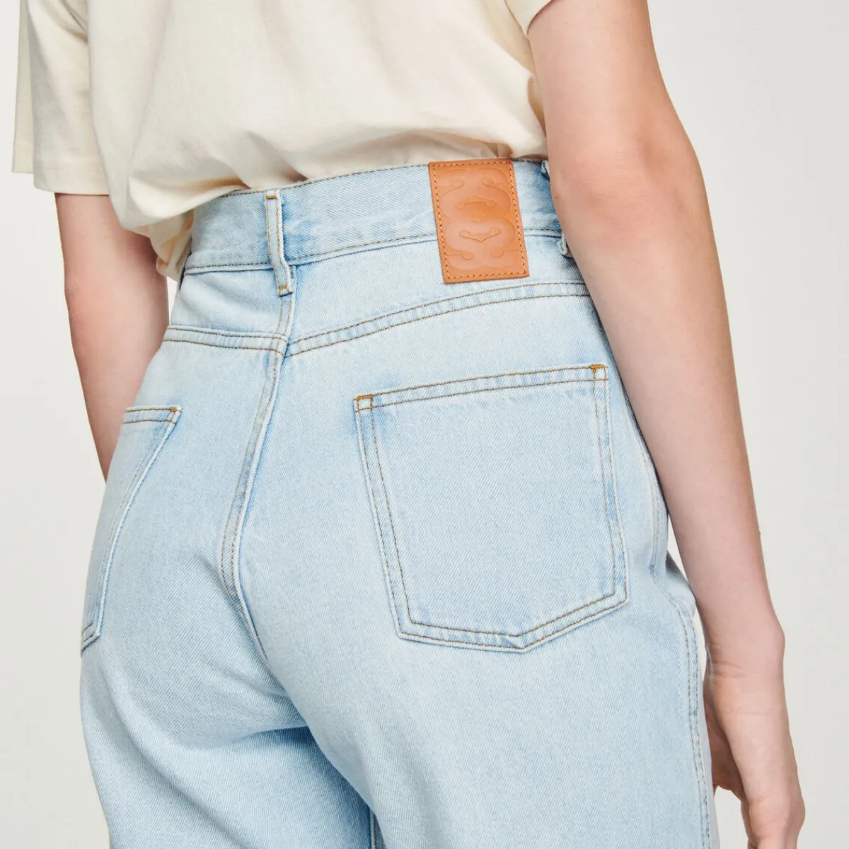 Discount Faded Jeans With Contrasting Cuffs Women Jeans