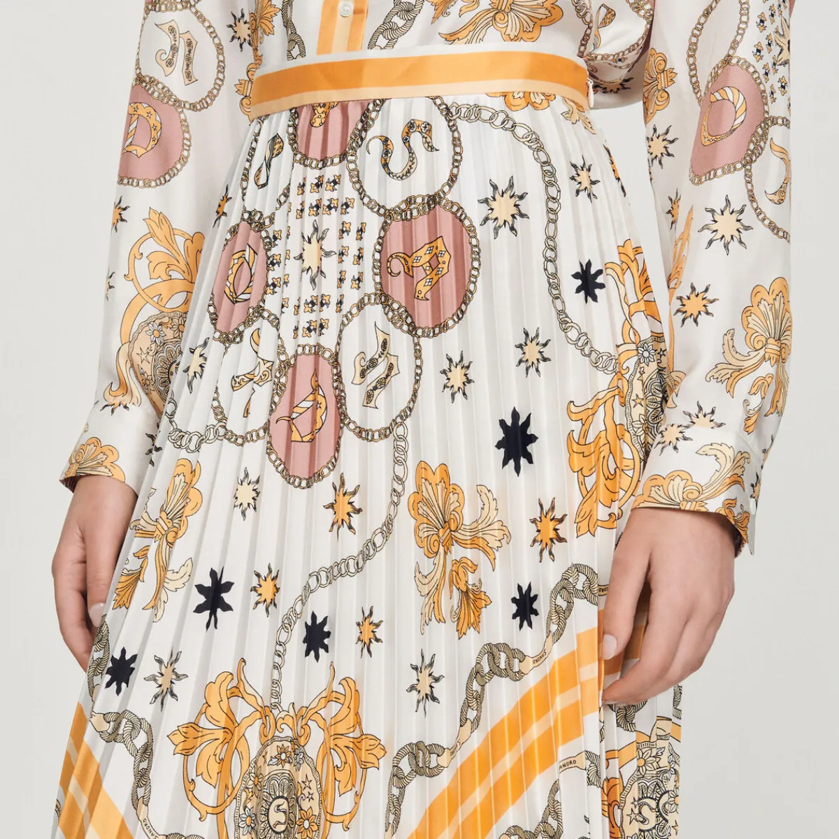 Outlet Scarf Print Pleated Skirt Women Matching Sets