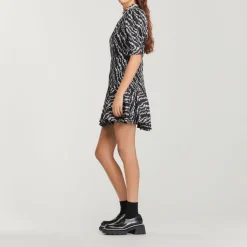 Clearance Short Flowing Dress Women Dresses